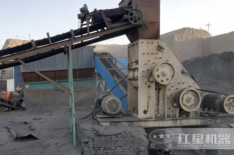 雙級(jí)破碎機(jī)可以打煤矸石嗎？優(yōu)缺點(diǎn)及實(shí)戰(zhàn)應(yīng)用